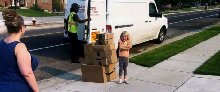 Mom donates toys secretly ordered by Utah girl online