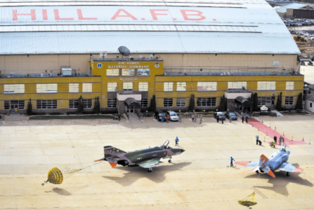 Airmen, jets return to Utah Air Force base from deployment