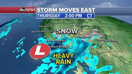Winter storm moving east heading into weekend