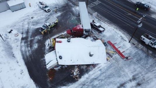 Speeding tractor-trailer flattens Utah restaurant, 3 injured