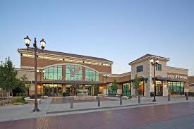 Sound of falling sign sparks fear at Utah mall