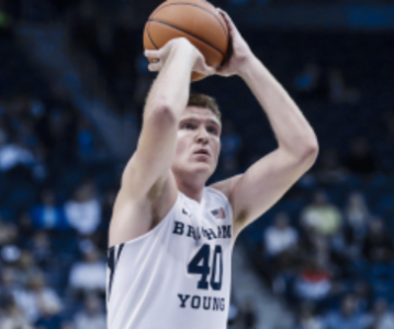 Lee scores 21 to carry BYU over San Diego 93-70