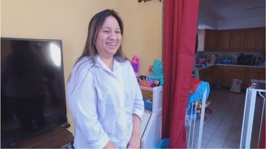 Businessman donates laptops to single mom whose six kids need homeschooling amid coronavirus pandemic