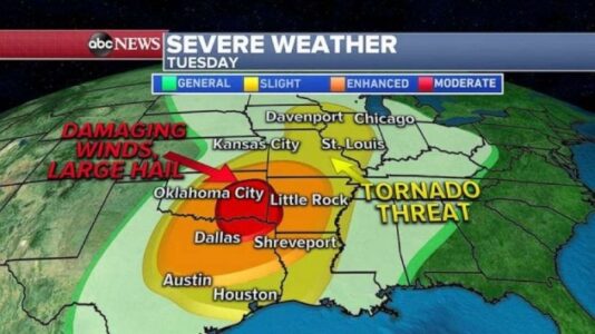 Severe weather outbreak expected South to the Midwest