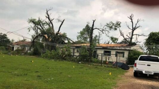 At least five dead as tornadoes touch down in Oklahoma, Texas