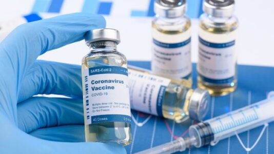 Panel recommends Moderna vaccine, paving way for FDA authorization