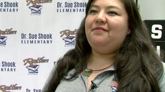 El Paso teacher who gained popularity online dies after 2-month battle with COVID-19