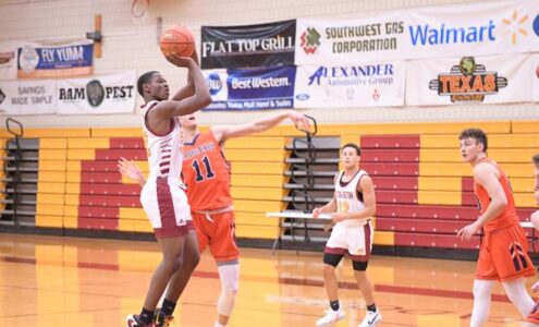 Arizona Western Downs Snow In Season Opener