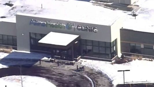 1 dead, 4 injured, suspect in custody after shooting at Minnesota health clinic: Police