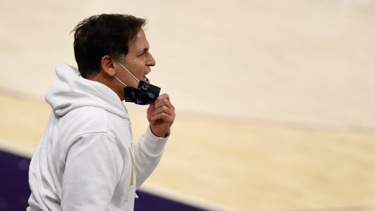 NBA says Mavs must play national anthem after Mark Cuban ordered a stop