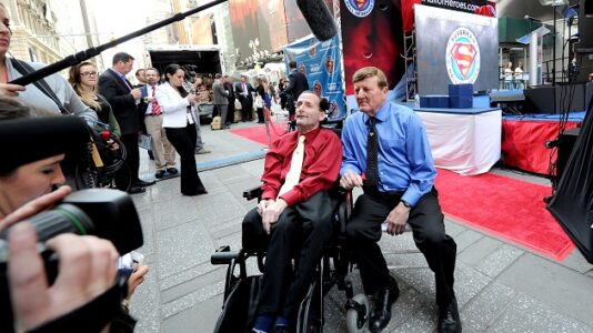 Inspirational Boston Marathon dad Dick Hoyt dies at 80 after 4 decades of races with his son