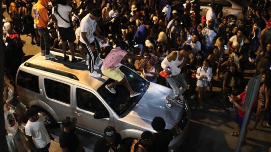 Indiana man accused of inciting riot on crowded Miami Beach street