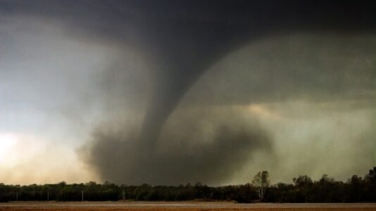 How to prepare for and survive a tornado outbreak