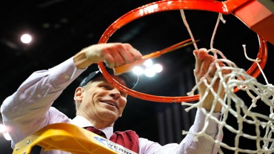 Oklahoma hires Loyola-Chicago’s Porter Moser