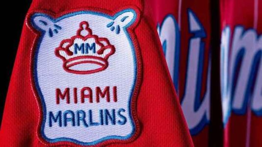 Marlins pay tribute to former Cuban Triple-A team
