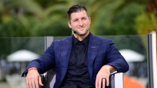 Report: Tim Tebow signs one-year deal with Jaguars as tight end