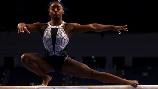 Simone Biles makes history with seventh US gymnastics title