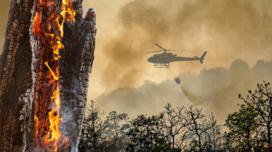 Heat from fires out West so severe it’s causing thunderstorms without rain