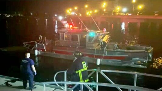 7 rescued, 1 missing after Boston Harbor boating accident