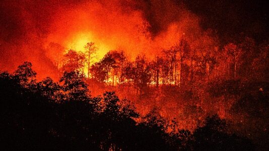 Pacific Northwest braces for another heat wave as dozens of wildfires continue to burn