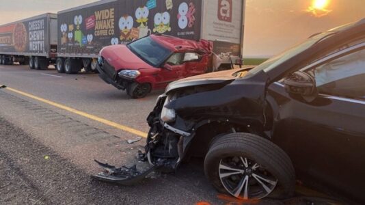 Eight dead in Utah, including four children, after sandstorm causes series of car crashes