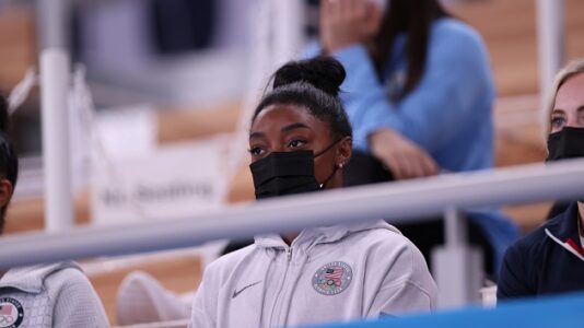 Former Olympians react to Simone Biles having the decision to withdraw