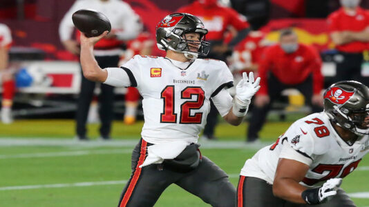 Tampa Bay Times: Brady played 2020 season with torn MCL