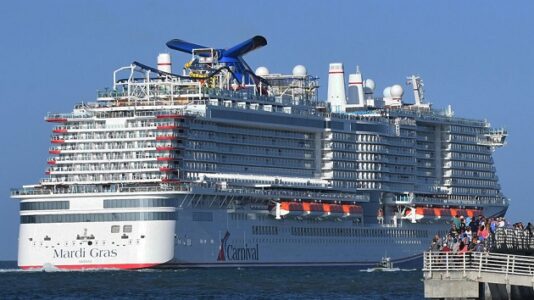27 vaccinated people test positive for COVID on Carnival ship