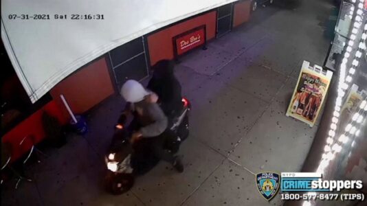 Gun-wielding masked men shoot 10 in New York City attack, speed off on mopeds