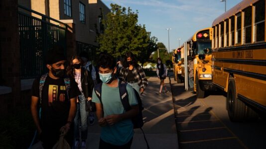 Milwaukee Public Schools offers $100 to students who get vaccinated
