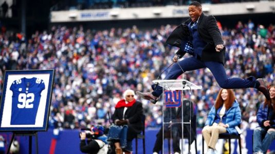 New York Giants legend Michael Strahan reflects on family, teammates as sports world celebrates his jersey retirement