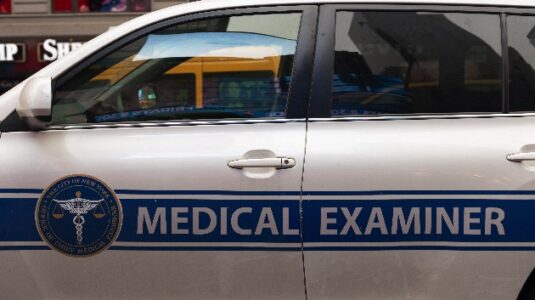 New York City chief medical examiner resigning