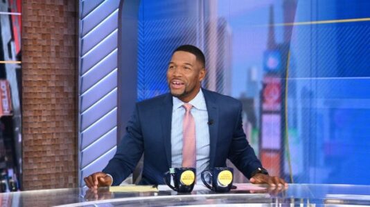 Live updates: Michael Strahan, Blue Origin crew successfully land back on Earth