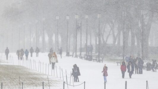East Coast bracing for snow, ice from widespread winter system