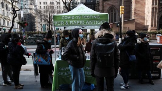 COVID live updates: More than 100,000 Americans hospitalized with COVID-19