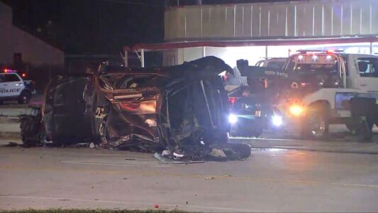 1 woman dead, 2 children injured in car crash with deputy chasing robbery suspect