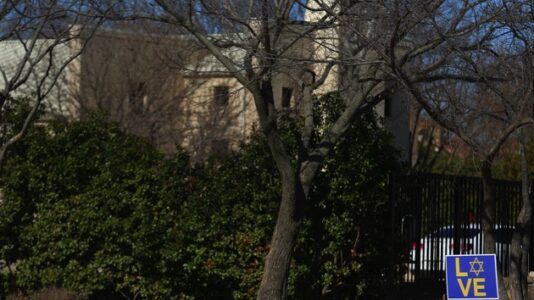 Rabbi held hostage by gunman leads prayer service at Texas synagogue