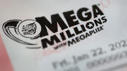 California ticket wins $421 million Mega Millions jackpot