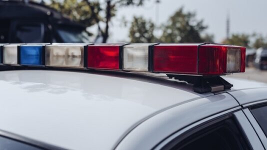 Utah police: Man told 4-year-old to fire at officers