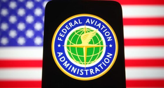 Failed plane-swap stunt prompts FAA investigation