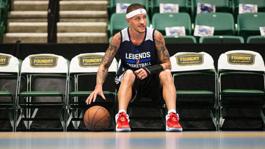 Former NBA player Delonte West talks about his battle with bipolar disorder and starting fresh