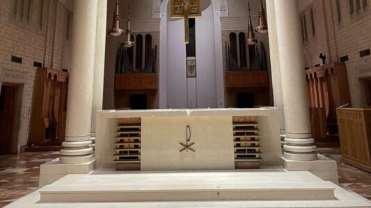 Intoxicated man desecrates altar with sledgehammer, steals 1,500 year-old relics