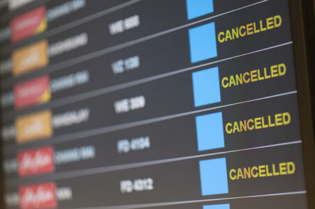 More than 2,500 flights canceled as winter storms slam large part of nation