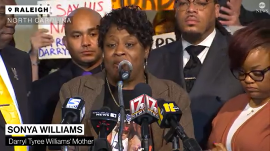 Darryl Tyree Williams’ family calls for manslaughter charges against North Carolina police officers involved in his death