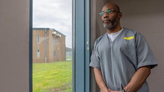 Man sentenced to life in prison walks free after Missouri judge vacates his conviction