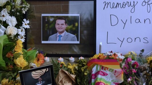 Families of slain reporter, 9-year-old girl come together at heart-wrenching news conference