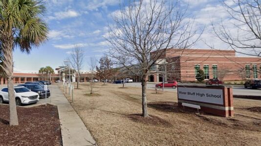 9th grader sues school district after staffer allegedly ‘physically assaulted’ her when she didn’t recite the Pledge of Allegiance