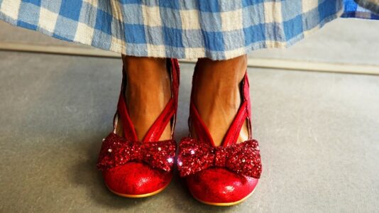 Minnesota man indicted for theft of ruby slippers from ‘Wizard of Oz’