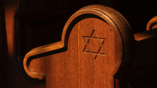 US synagogues tighten security amid surge in antisemitic incidents