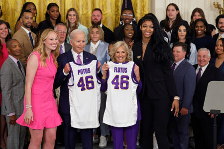 Player faints during LSU Tigers’ national title celebration at the White House